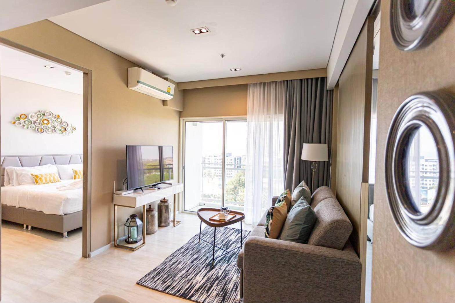 Residence By Hello Pattaya At Veranda Джомтьен Номер фото